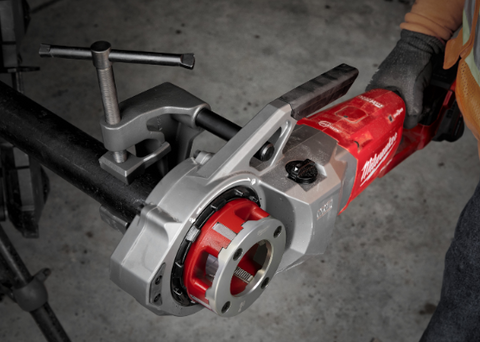 Milwaukee 18v Hand Held Threader - 1/2" - 2" (PET009)